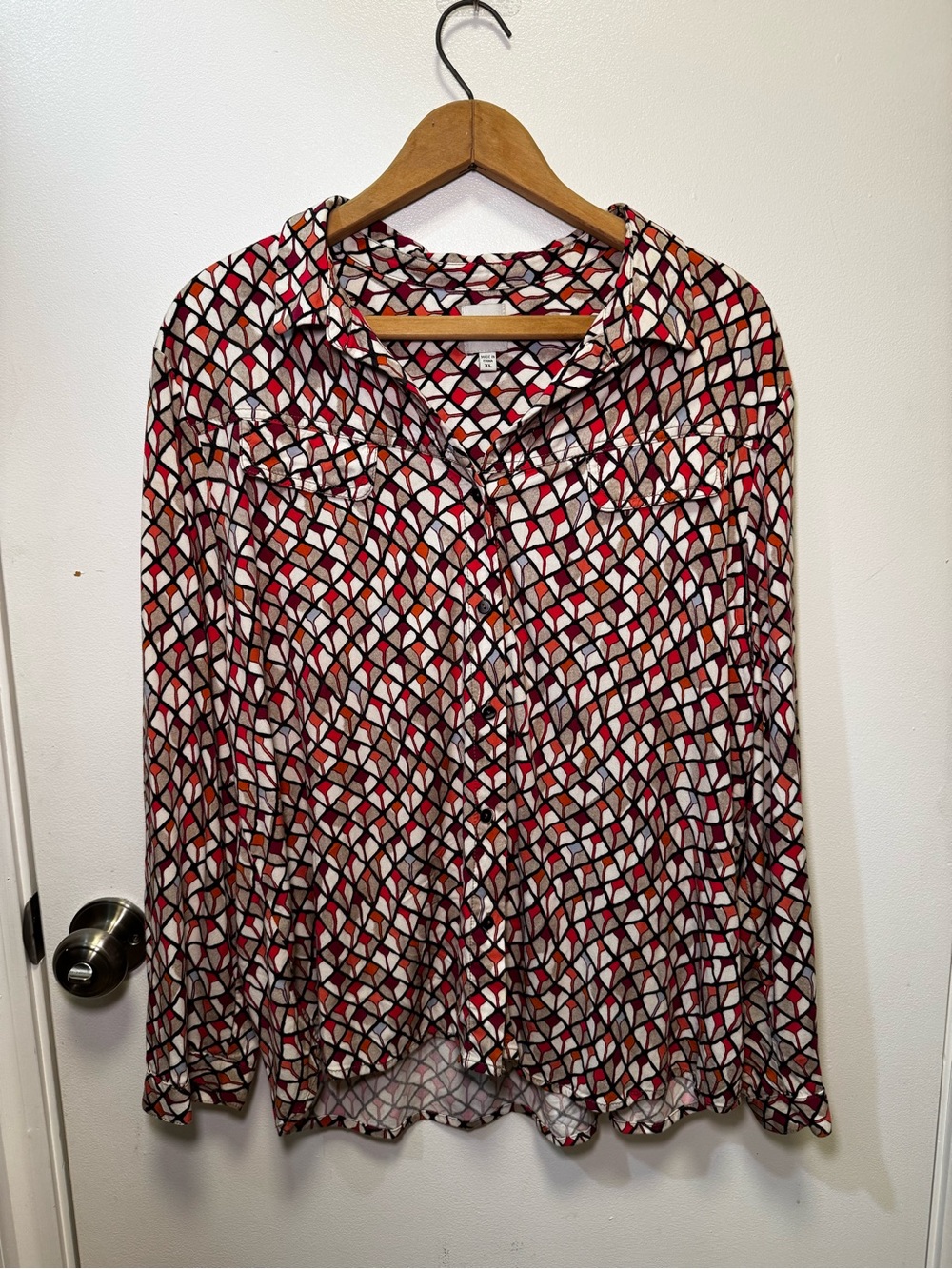 NIC+ZOE Red and White Geometric Button-Down Shirt